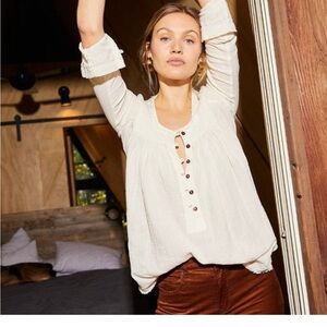 NWOT Free People We The Free Sand Dune Henley - M
